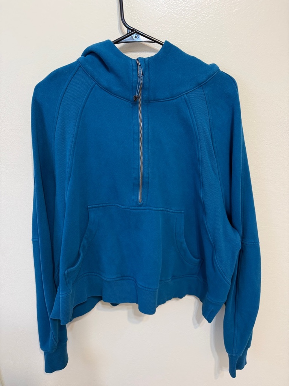 Lululemon scuba Half-Zip Hoodie
Capri blue 
XL/XXL